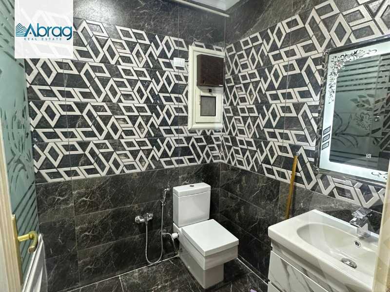 https://aqarmap.com.eg/en/listing/5661446-for-sale-cairo-el-sheikh-zayed-city-compounds-hadayek-el-mohandiseen