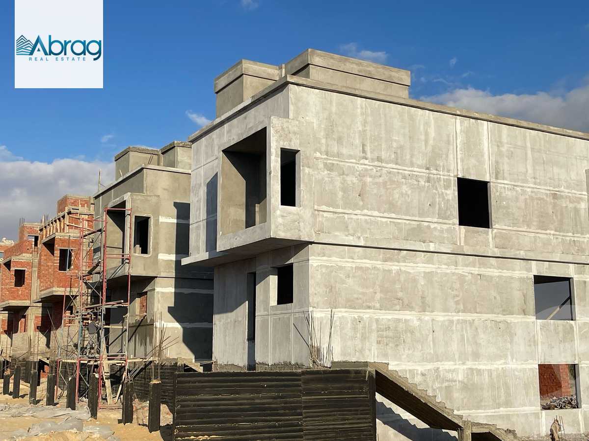 https://aqarmap.com.eg/en/listing/5753025-for-sale-cairo-el-sheikh-zayed-city-lshykh-zyd-ljdyd-tabah-west-compound-zg
