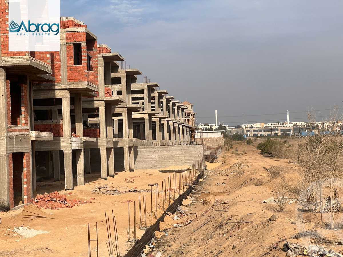 https://aqarmap.com.eg/en/listing/5983220-for-sale-cairo-el-sheikh-zayed-city-lshykh-zyd-ljdyd-lake-west-4-compound-cairo-capital