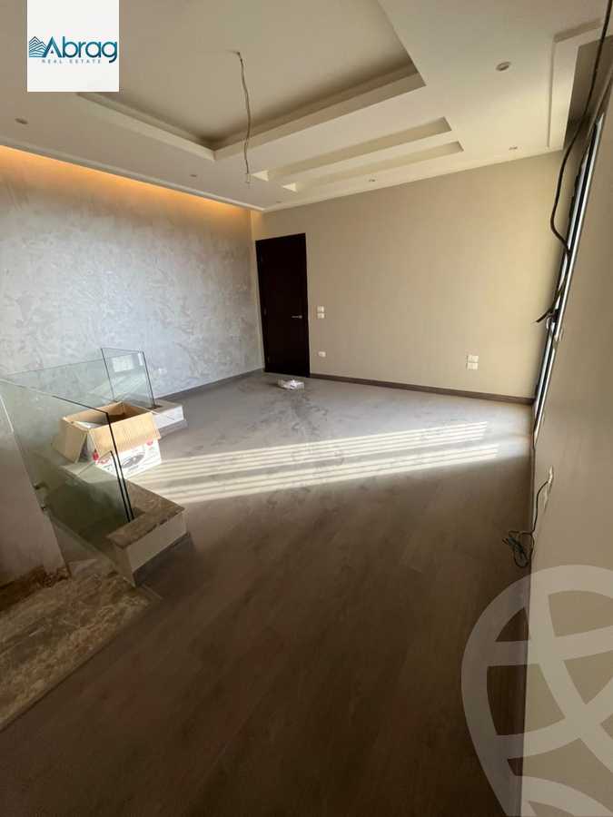 https://aqarmap.com.eg/ar/listing/6063317-for-rent-cairo-el-sheikh-zayed-city-compounds-kmbwnd-wyst-twn-swdyk