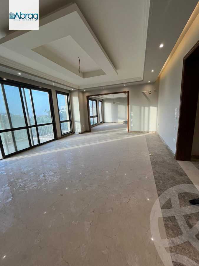 https://aqarmap.com.eg/ar/listing/6063317-for-rent-cairo-el-sheikh-zayed-city-compounds-kmbwnd-wyst-twn-swdyk