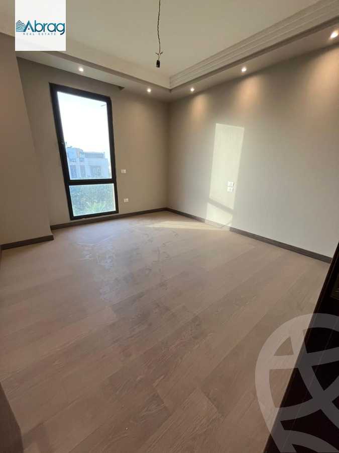 https://aqarmap.com.eg/ar/listing/6063317-for-rent-cairo-el-sheikh-zayed-city-compounds-kmbwnd-wyst-twn-swdyk