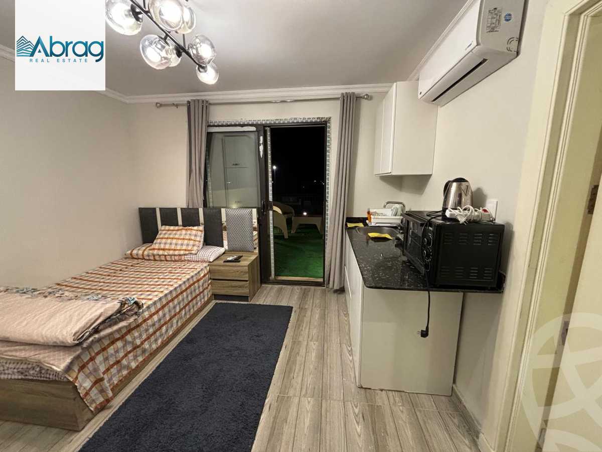 https://aqarmap.com.eg/en/listing/6063157-for-rent-cairo-el-sheikh-zayed-city-compounds-kmbwnd-wyst-twn-swdyk