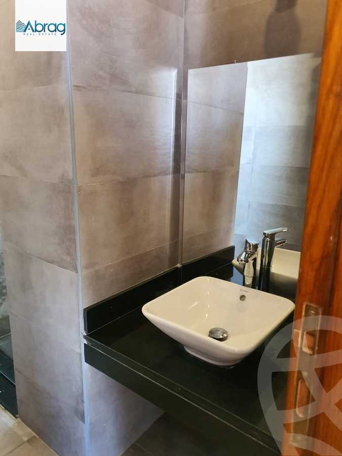 https://aqarmap.com.eg/en/listing/6063192-for-rent-cairo-el-sheikh-zayed-city-compounds-kmbwnd-wyst-twn-swdyk