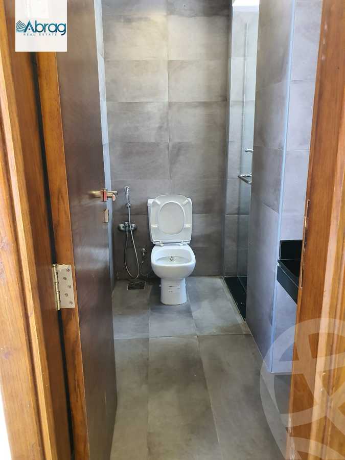 https://aqarmap.com.eg/en/listing/6063192-for-rent-cairo-el-sheikh-zayed-city-compounds-kmbwnd-wyst-twn-swdyk