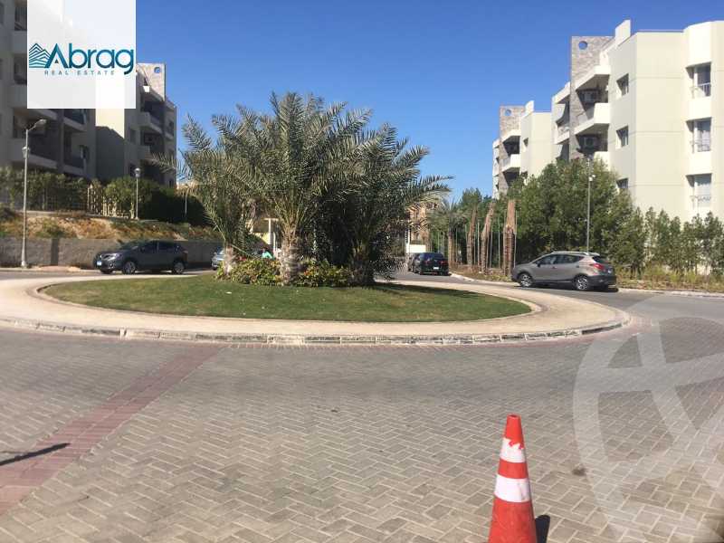 https://aqarmap.com.eg/en/listing/6080174-for-sale-cairo-el-sheikh-zayed-city-compounds-dh-drys