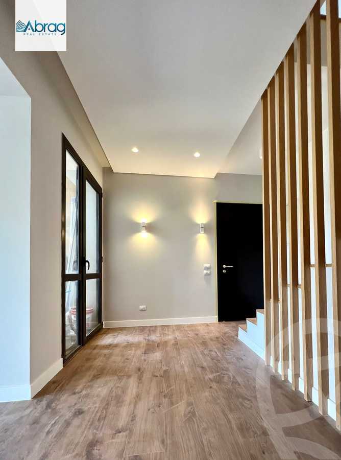 https://aqarmap.com.eg/en/listing/6135836-for-rent-cairo-el-sheikh-zayed-city-compounds-kmbwnd-wyst-twn-swdyk