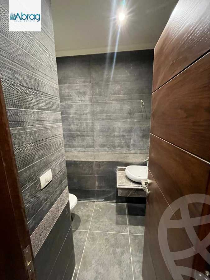 https://aqarmap.com.eg/en/listing/6135828-for-rent-cairo-el-sheikh-zayed-city-compounds-kmbwnd-wyst-twn-swdyk