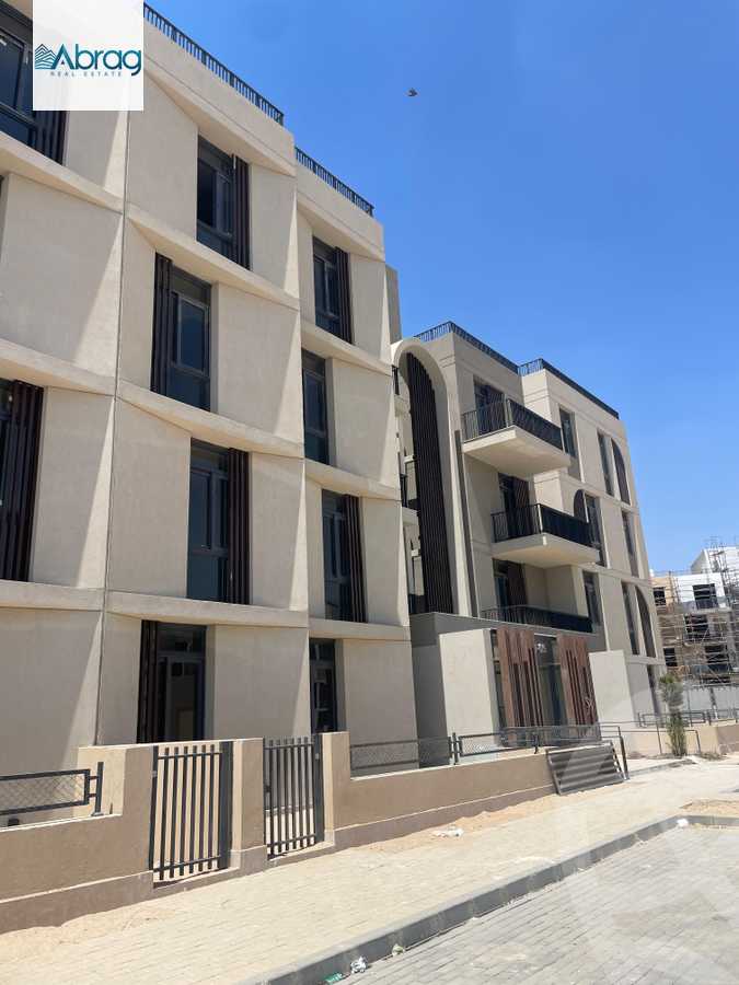 https://aqarmap.com.eg/ar/listing/6173574-for-sale-cairo-el-sheikh-zayed-city-lshykh-zyd-ljdyd-vye