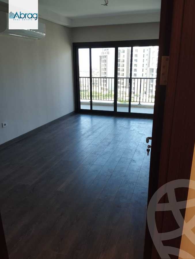 https://aqarmap.com.eg/ar/listing/6378995-for-rent-cairo-el-sheikh-zayed-city-compounds-zyd-wr-llttwyr-park-towers-zed-el-sheikh-zayed-compound
