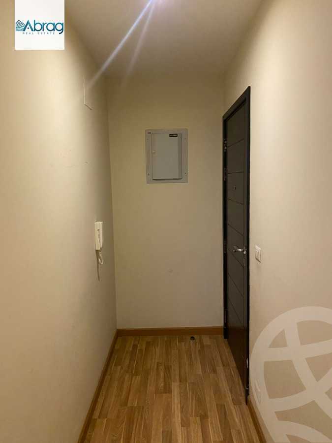 https://aqarmap.com.eg/ar/listing/6396917-for-rent-cairo-el-sheikh-zayed-city-compounds-dh-drys