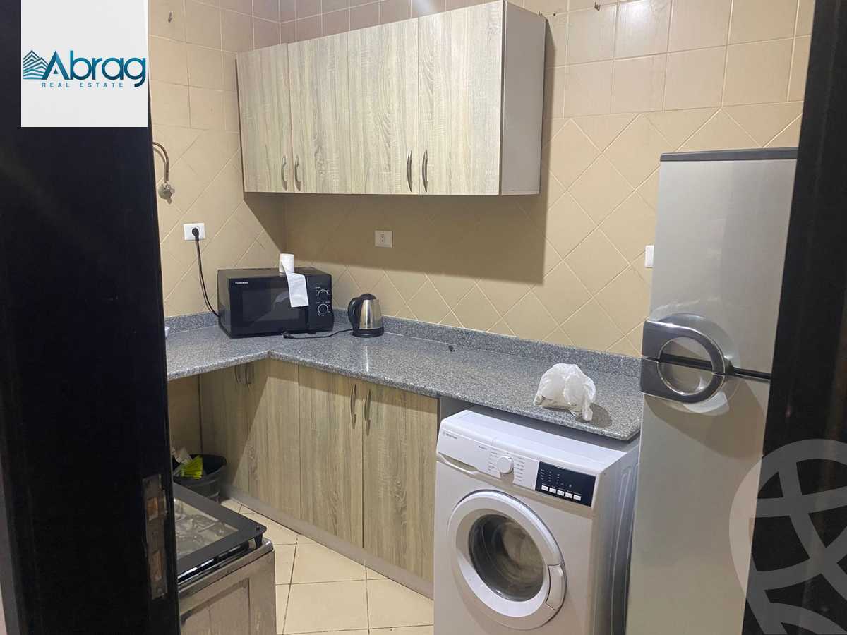 https://aqarmap.com.eg/ar/listing/6396917-for-rent-cairo-el-sheikh-zayed-city-compounds-dh-drys