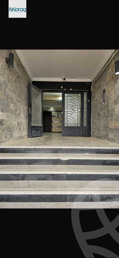 https://aqarmap.com.eg/en/listing/6423520-for-sale-cairo-el-sheikh-zayed-city-compounds-jn-2
