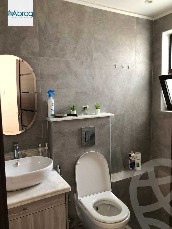 https://aqarmap.com.eg/ar/listing/6425705-for-rent-cairo-el-sheikh-zayed-city-compounds-kmbwnd-wyst-twn-swdyk