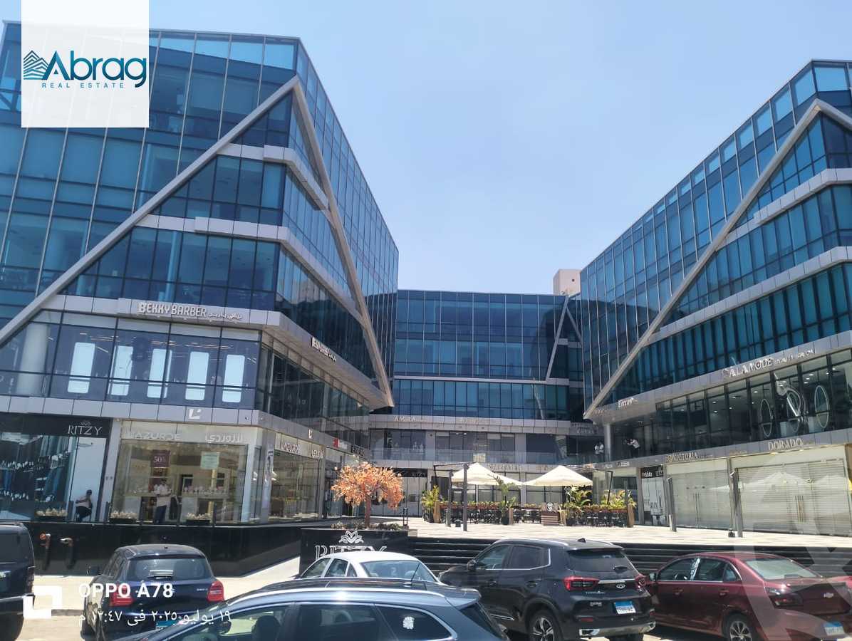 https://aqarmap.com.eg/en/listing/6427031-for-sale-cairo-el-sheikh-zayed-city-compounds-rytzy-blz-mwl-tybh-llstthmr-l-qry