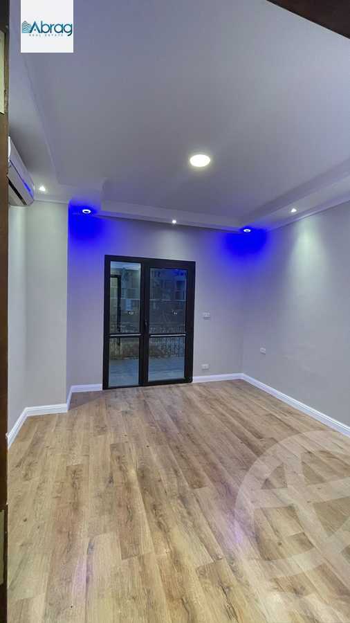 https://aqarmap.com.eg/en/listing/6449424-for-sale-cairo-el-sheikh-zayed-city-compounds-the-courtyard