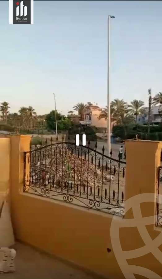 https://aqarmap.com.eg/ar/listing/4028802-for-sale-cairo-el-shorouk-h-lnd
