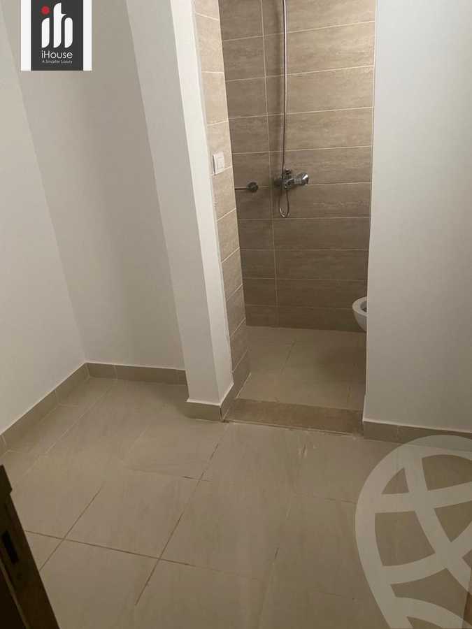 https://aqarmap.com.eg/ar/listing/4243063-for-rent-cairo-new-cairo-compounds-fifth-square