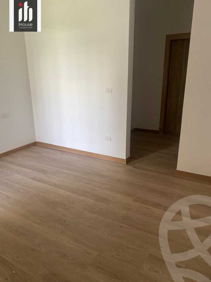 https://aqarmap.com.eg/ar/listing/4243063-for-rent-cairo-new-cairo-compounds-fifth-square
