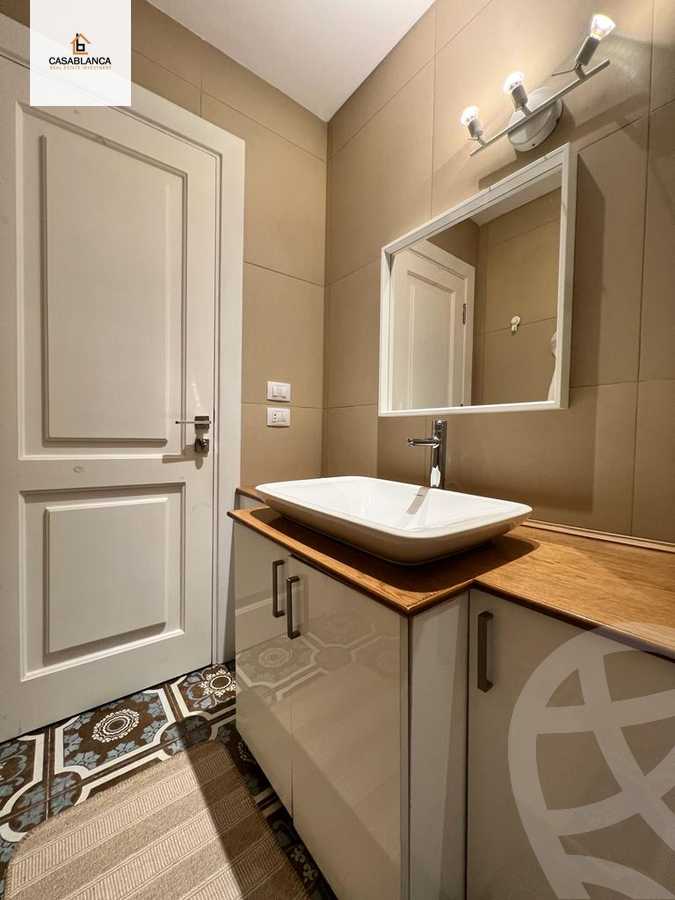 https://aqarmap.com.eg/en/listing/4151710-for-sale-cairo-new-cairo-compounds-mountain-view-hyde-park