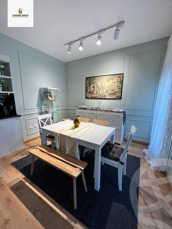 https://aqarmap.com.eg/en/listing/4151710-for-sale-cairo-new-cairo-compounds-mountain-view-hyde-park