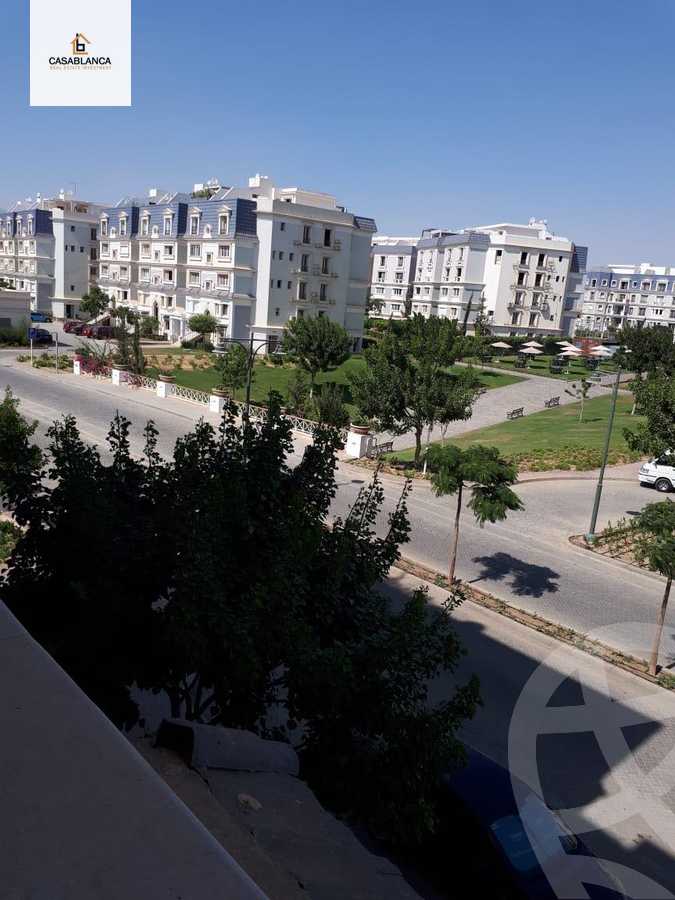 https://aqarmap.com.eg/en/listing/4151997-for-sale-cairo-new-cairo-compounds-mountain-view-hyde-park