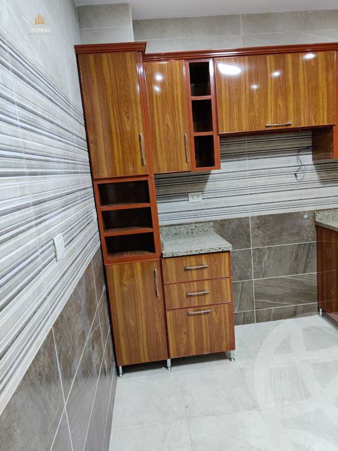 https://aqarmap.com.eg/ar/listing/4271969-for-rent-eastown-parks