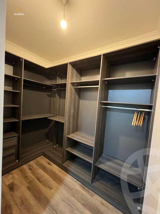 https://aqarmap.com.eg/ar/listing/4282462-for-rent-eastown-parks