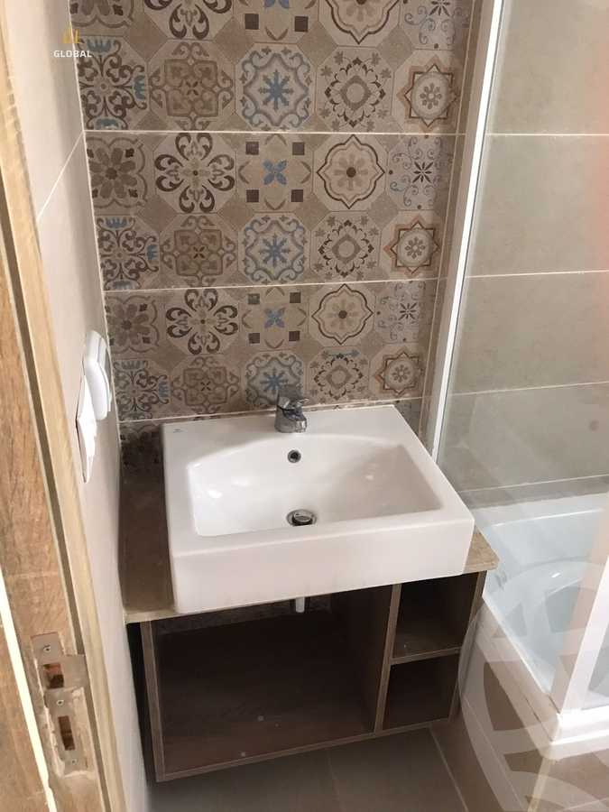 https://aqarmap.com.eg/ar/listing/4285805-for-rent-cairo-new-cairo-compounds-fifth-square