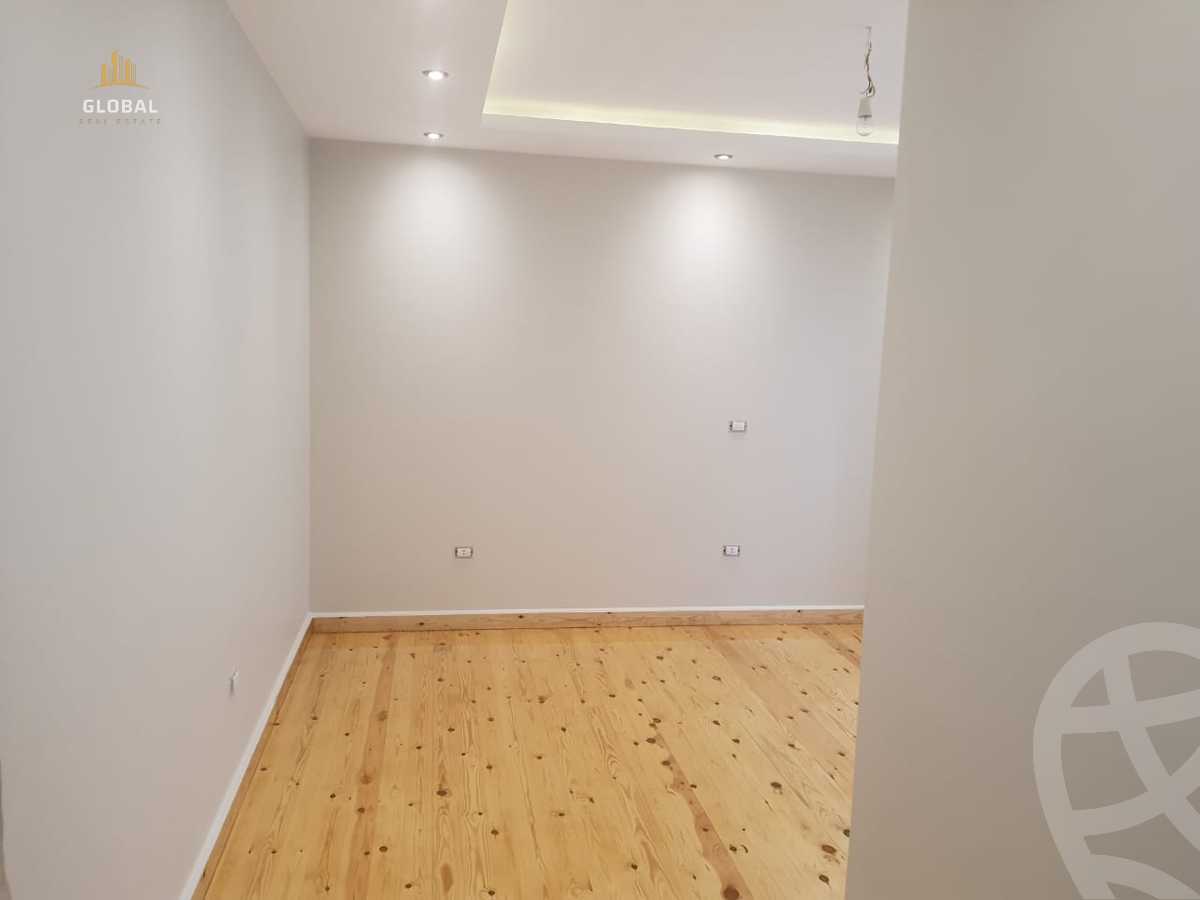 https://aqarmap.com.eg/en/listing/4286691-for-rent-cairo-new-cairo-compounds-moon-valley