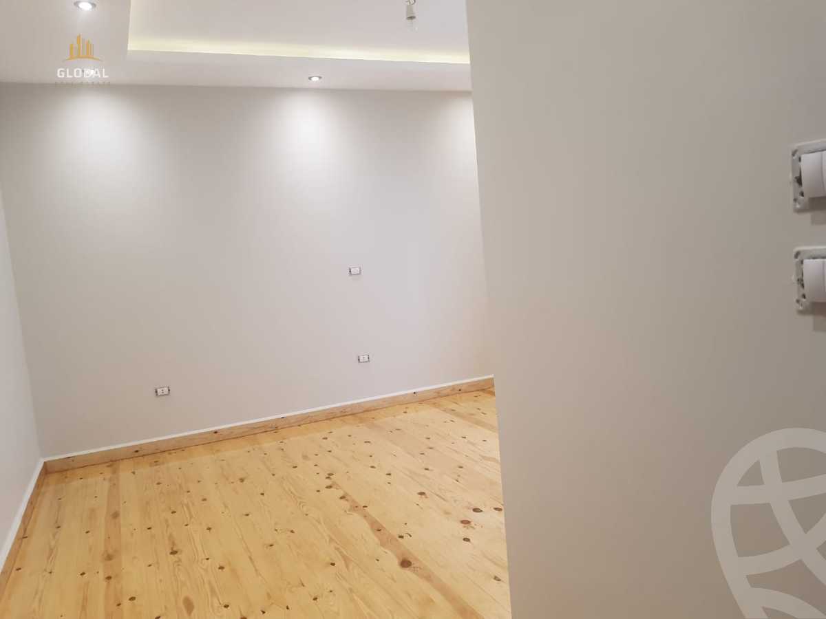https://aqarmap.com.eg/en/listing/4286691-for-rent-cairo-new-cairo-compounds-moon-valley