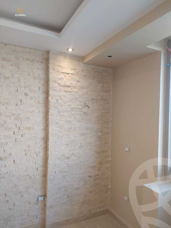https://aqarmap.com.eg/en/listing/4286691-for-rent-cairo-new-cairo-compounds-moon-valley