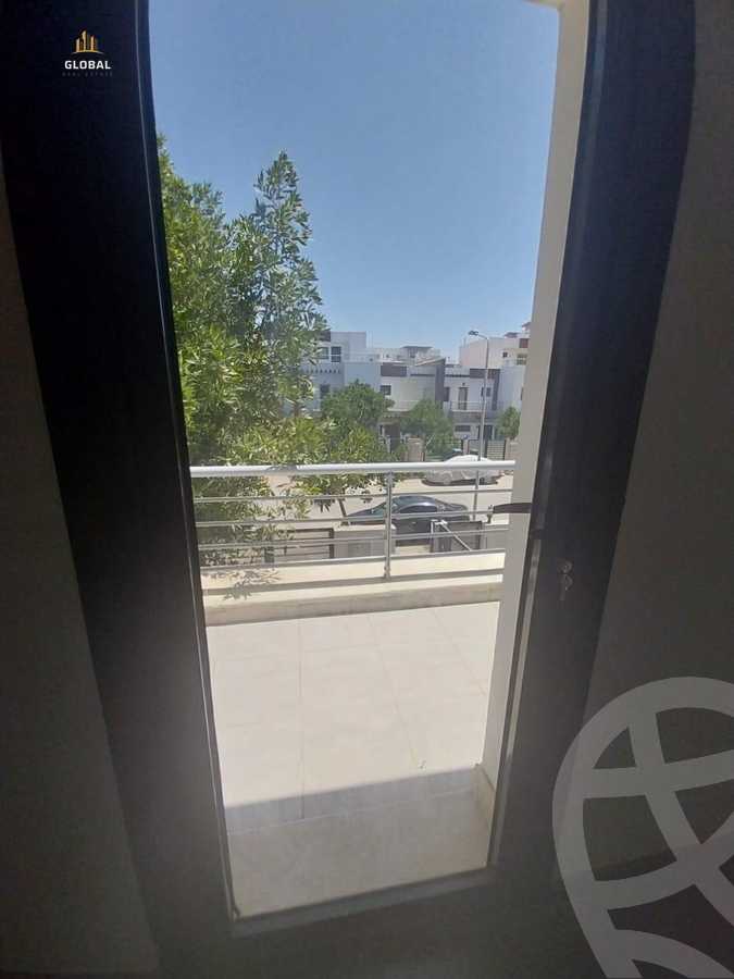 https://aqarmap.com.eg/en/listing/4291308-for-rent-cluster-15-hyde-park