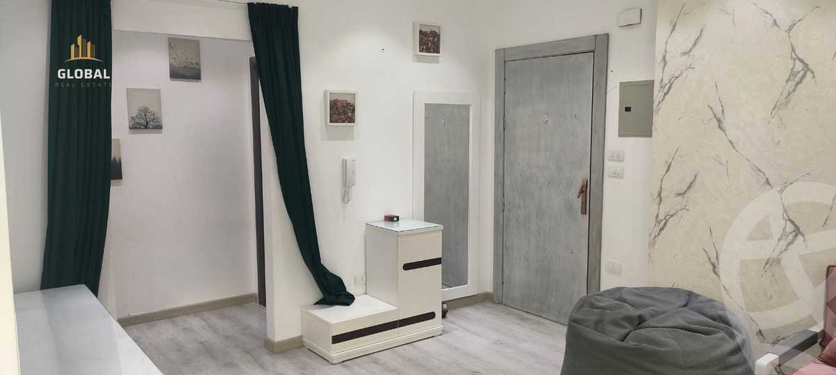 https://aqarmap.com.eg/en/listing/4293573-for-rent-cairo-new-cairo-compounds-lake-view