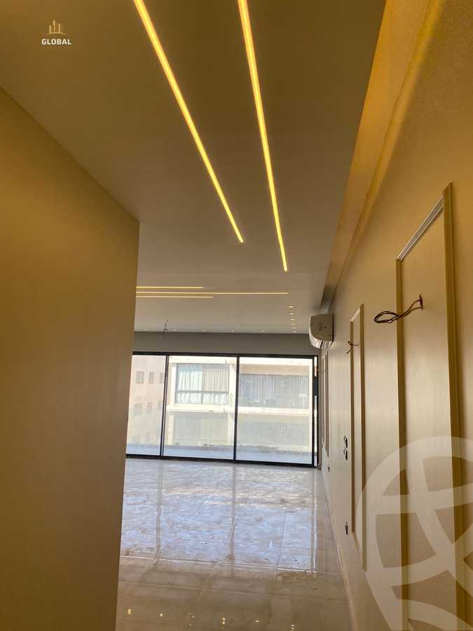 https://aqarmap.com.eg/ar/listing/4296722-for-rent-cairo-new-cairo-compounds-lake-view