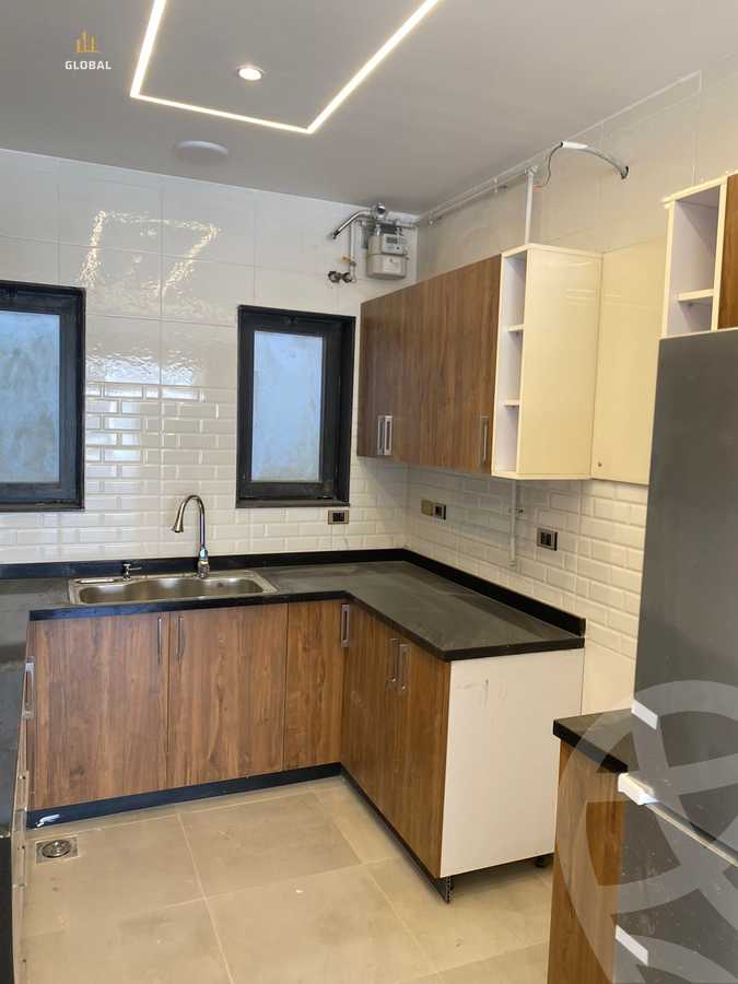 https://aqarmap.com.eg/ar/listing/4296722-for-rent-cairo-new-cairo-compounds-lake-view