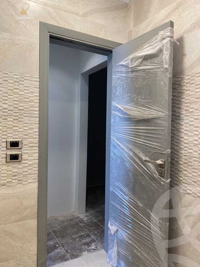 https://aqarmap.com.eg/ar/listing/4296722-for-rent-cairo-new-cairo-compounds-lake-view