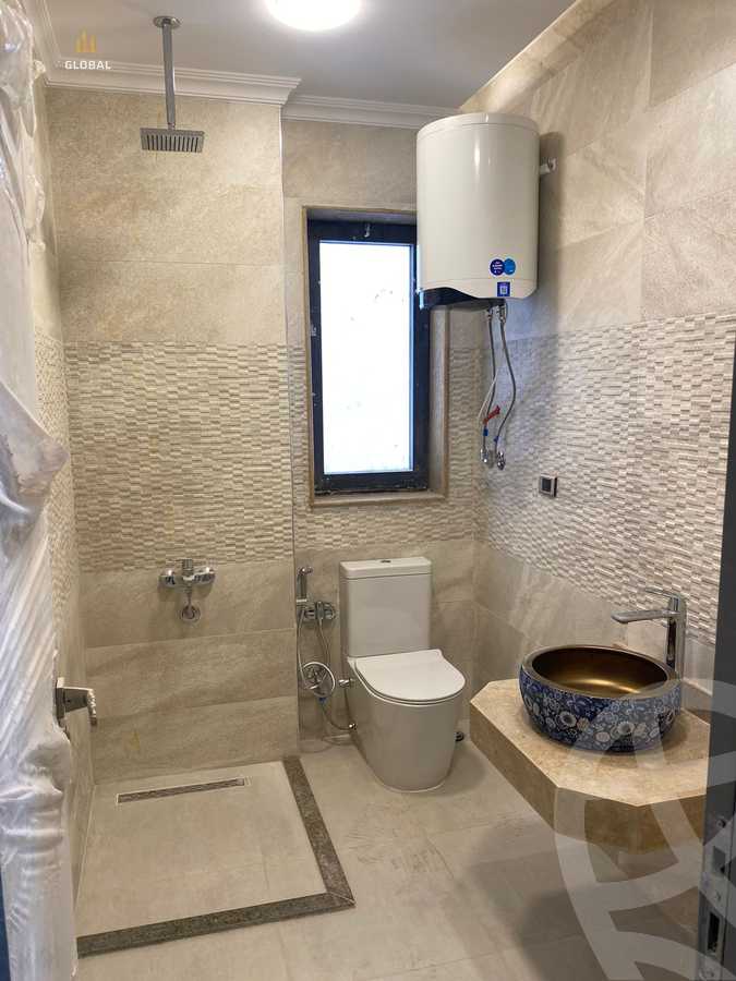 https://aqarmap.com.eg/ar/listing/4296722-for-rent-cairo-new-cairo-compounds-lake-view