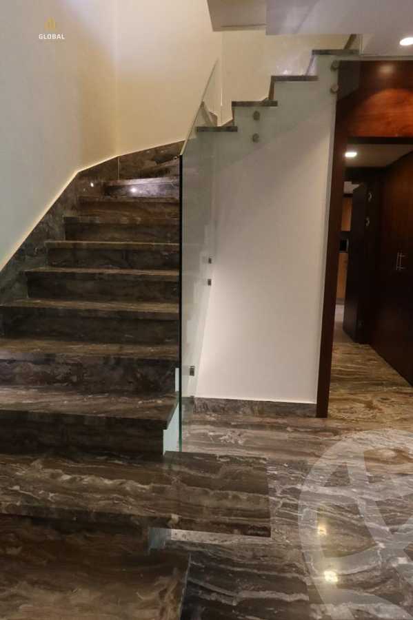 https://aqarmap.com.eg/ar/listing/4299787-for-rent-eastown-parks