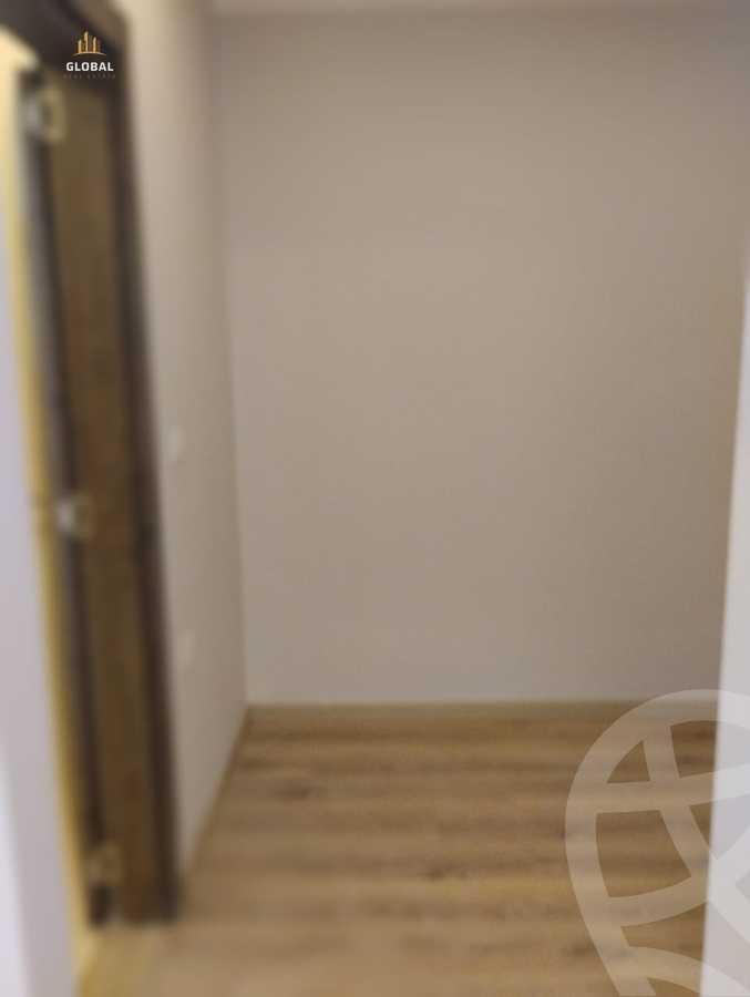 https://aqarmap.com.eg/ar/listing/4299795-for-rent-eastown-parks
