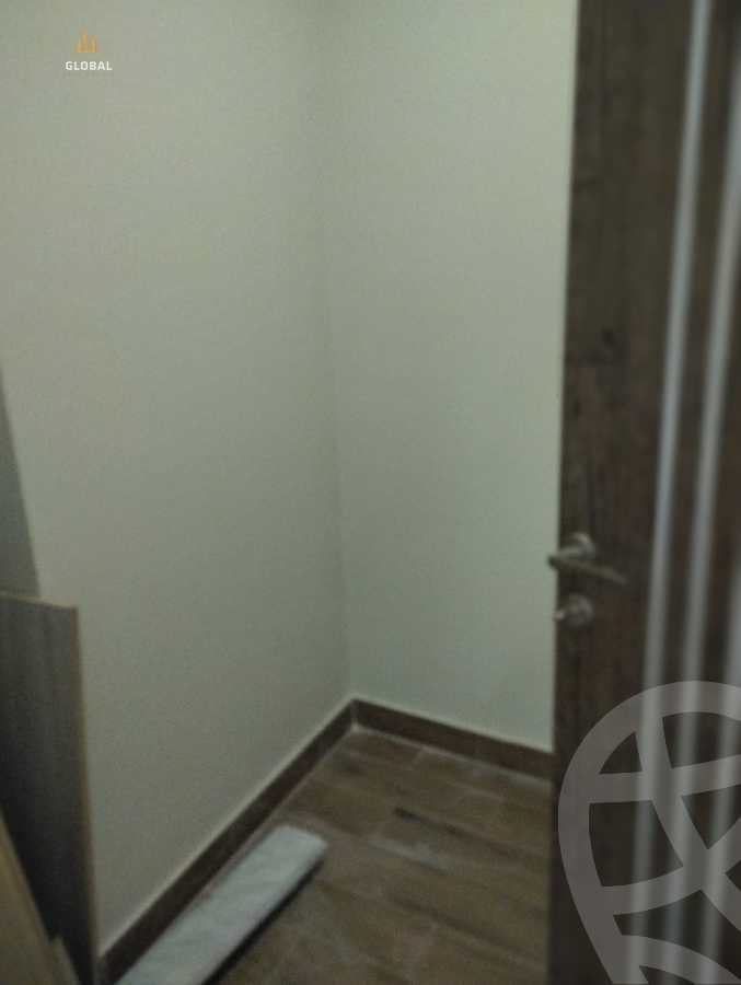 https://aqarmap.com.eg/ar/listing/4299795-for-rent-eastown-parks