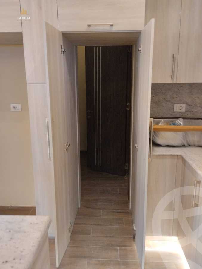 https://aqarmap.com.eg/ar/listing/4299795-for-rent-eastown-parks