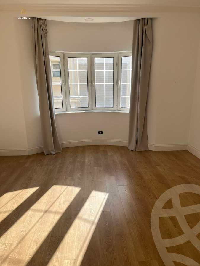 https://aqarmap.com.eg/en/listing/4365971-for-rent-cairo-new-cairo-compounds-mountain-view-executive-residence