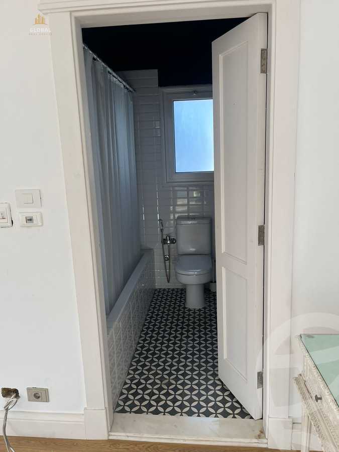https://aqarmap.com.eg/en/listing/4365971-for-rent-cairo-new-cairo-compounds-mountain-view-executive-residence
