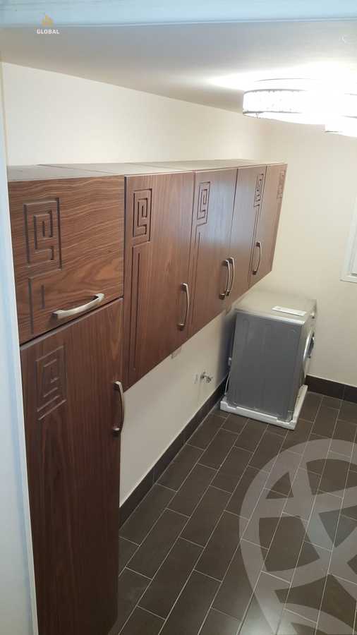 https://aqarmap.com.eg/en/listing/4367931-for-rent-cairo-new-cairo-compounds-mountain-view-hyde-park