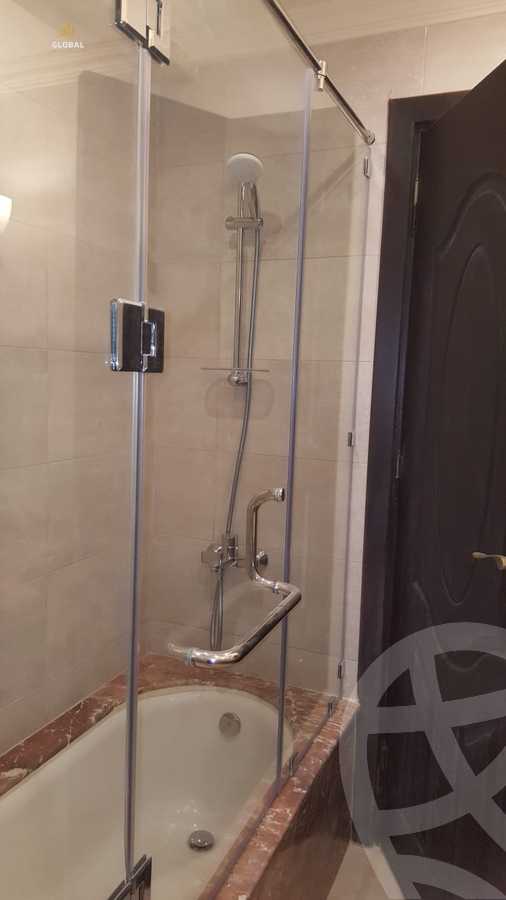 https://aqarmap.com.eg/en/listing/4367931-for-rent-cairo-new-cairo-compounds-mountain-view-hyde-park