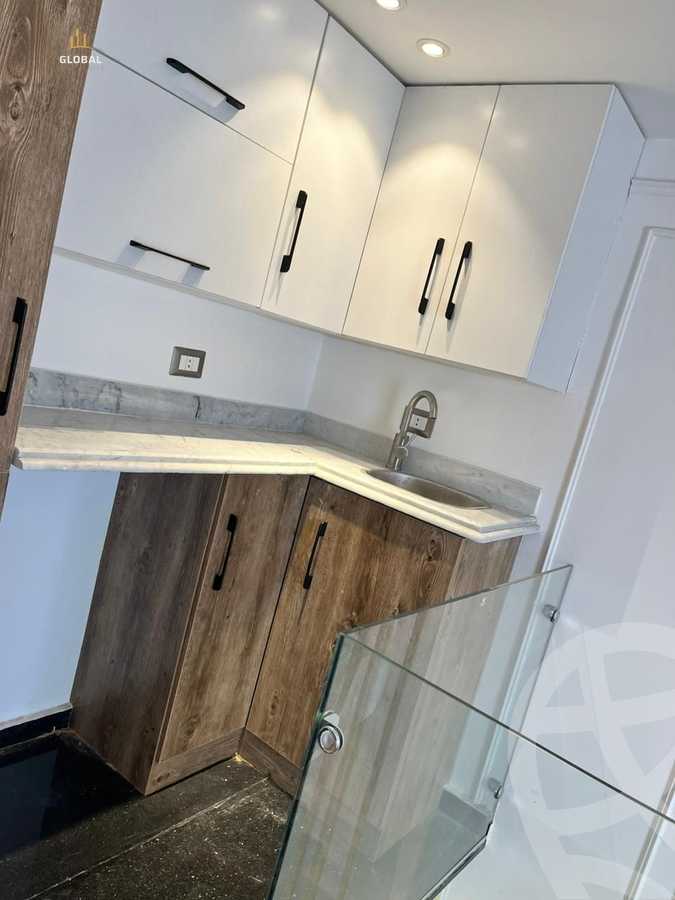 https://aqarmap.com.eg/en/listing/4367968-for-rent-cairo-new-cairo-compounds-mountain-view-hyde-park