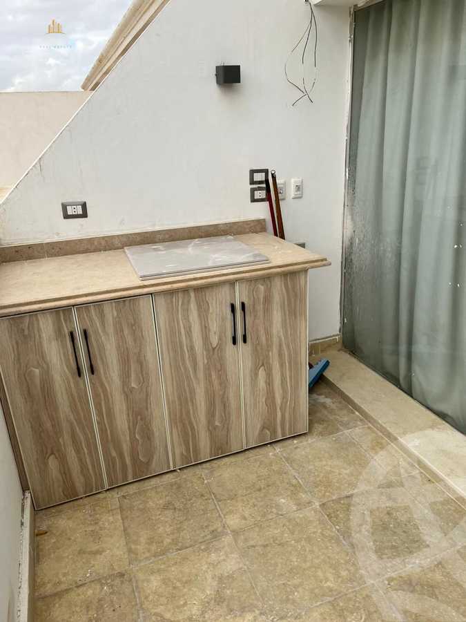 https://aqarmap.com.eg/en/listing/4367968-for-rent-cairo-new-cairo-compounds-mountain-view-hyde-park