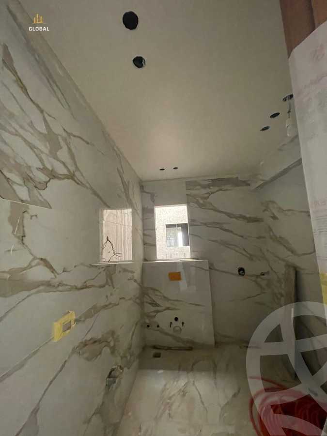 https://aqarmap.com.eg/en/listing/4367994-for-rent-cairo-new-cairo-compounds-mountain-view-hyde-park
