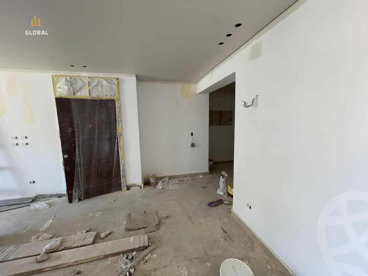 https://aqarmap.com.eg/en/listing/4367994-for-rent-cairo-new-cairo-compounds-mountain-view-hyde-park